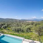Nefeli Villa *