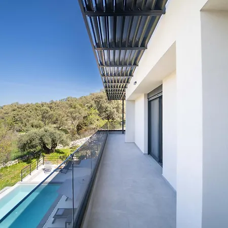 Nefeli Spartokhórion