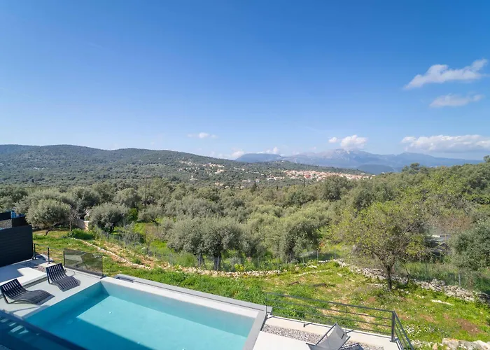 Nefeli Villa *